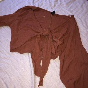 windsor cropped tie top